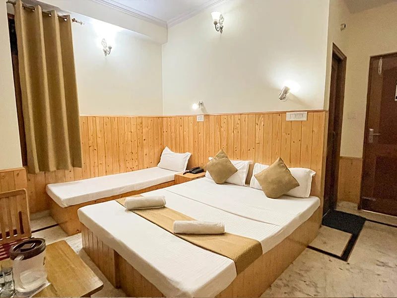 2 Star Hotel In Shimla- Hotel Swastik Inn-Triple Bed 2